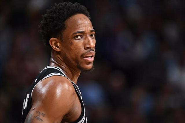 库里缺阵希尔德末节19分 勇士20分逆转胜鹈鹕