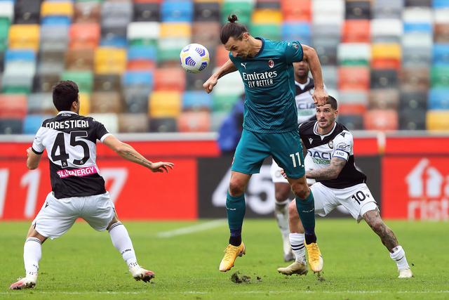 文班23+12马刺大胜开拓者 骑士终结雄鹿3连胜